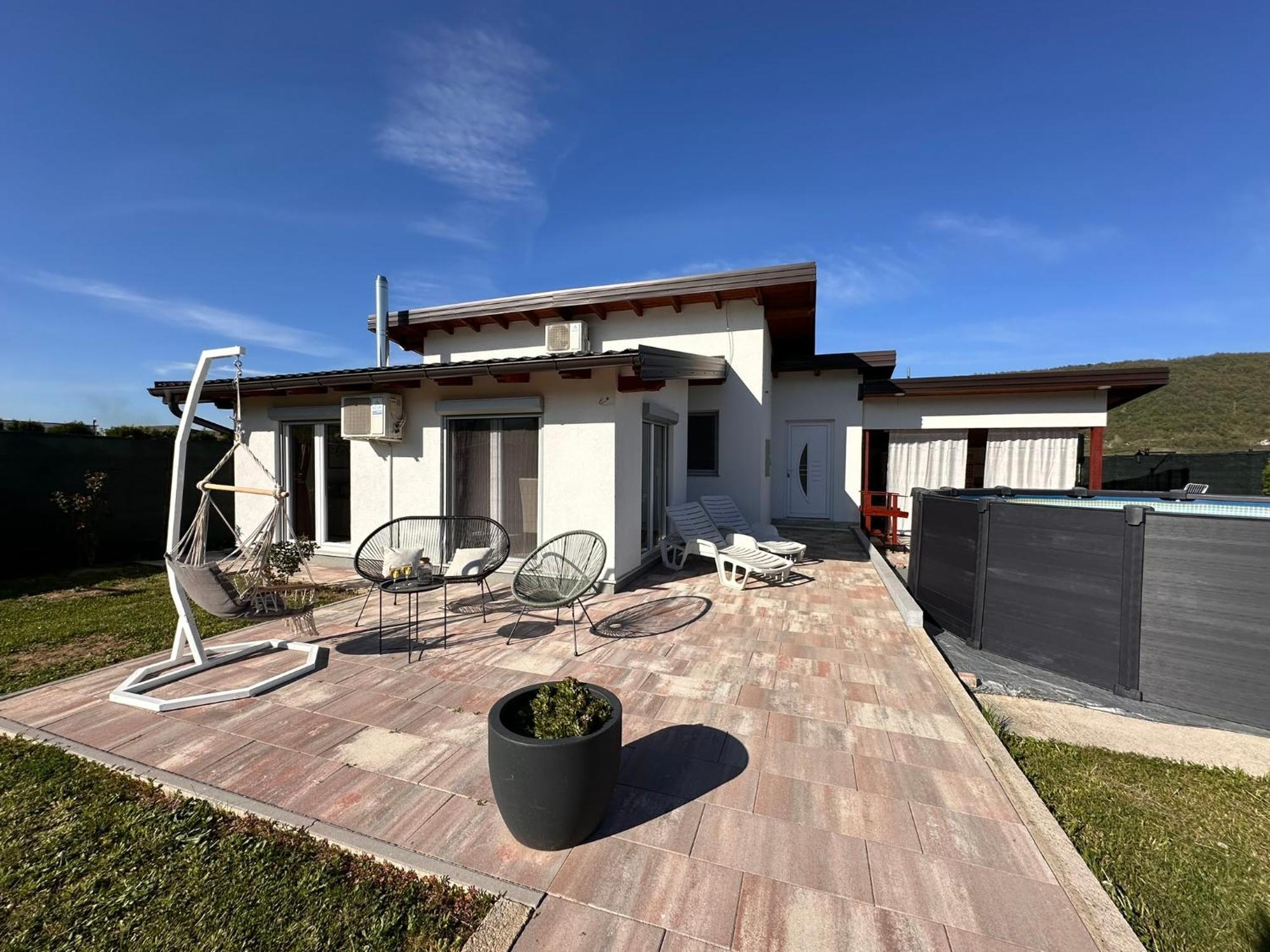 Holiday Home Emma Bihac Exterior photo